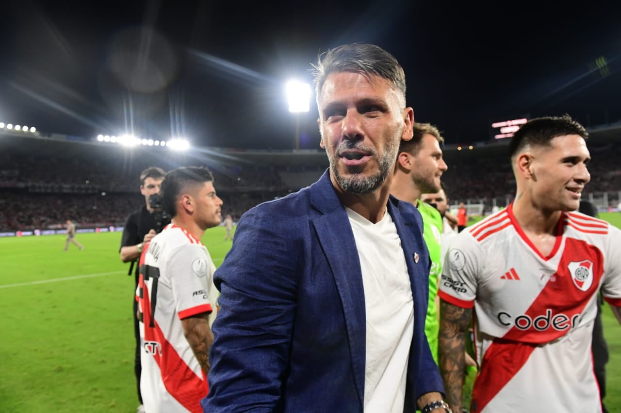 River venció 2-1 a Estudiantes y se coronó campeón de la Supercopa Argentina en el estadio Mario Alberto Kempes. (La Voz)