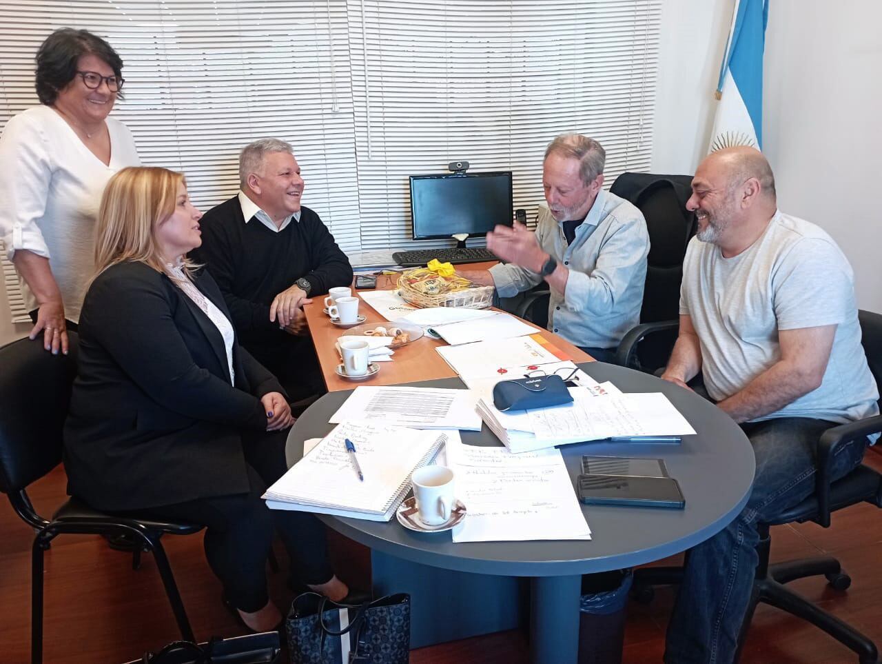 Benedetti, Esposito reunidos con el Arq. Carlos Giovaninni, el Director General de Infraestructura Escolar Ministerio Educación Córdoba y el Ing. José Antonio Papa