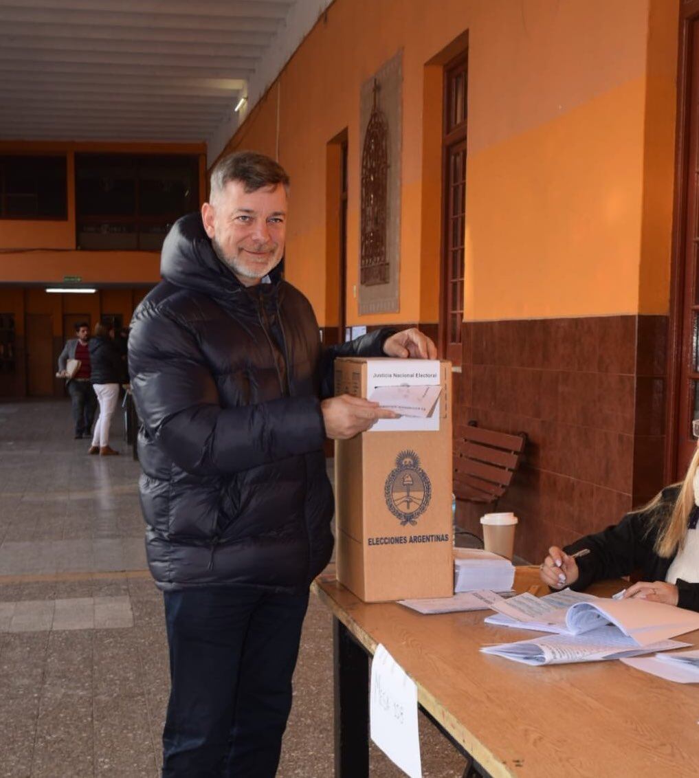 Votó Javier Pretto en Córdoba.