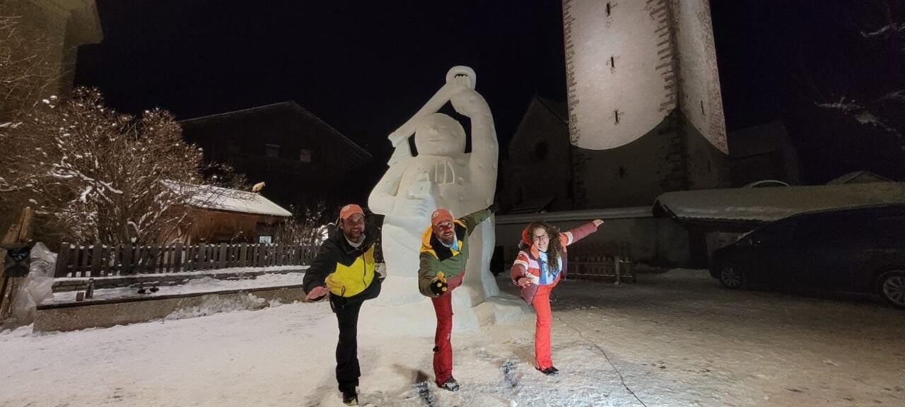 Fueguinos ganaron el segundo puesto en “Escultura en nieve” en Italia