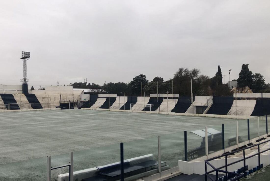 Así amaneció la cancha de Talleres.