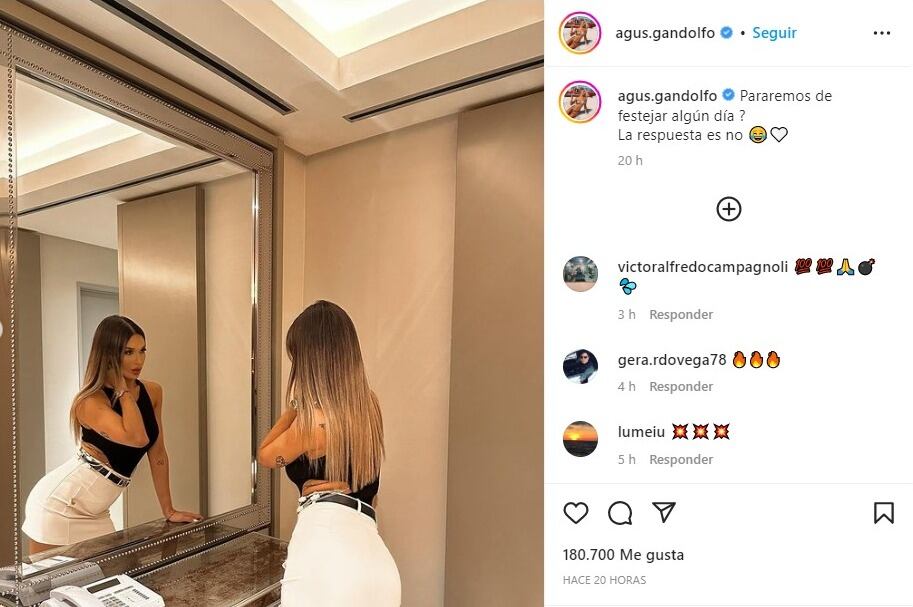 Agustina Gandolfo y su look de noche para la fiesta de la selección.