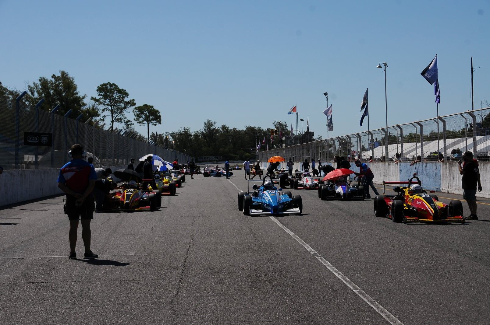 La Fórmula Renault Plus concretó dos vibrantes finales en Rafaela.