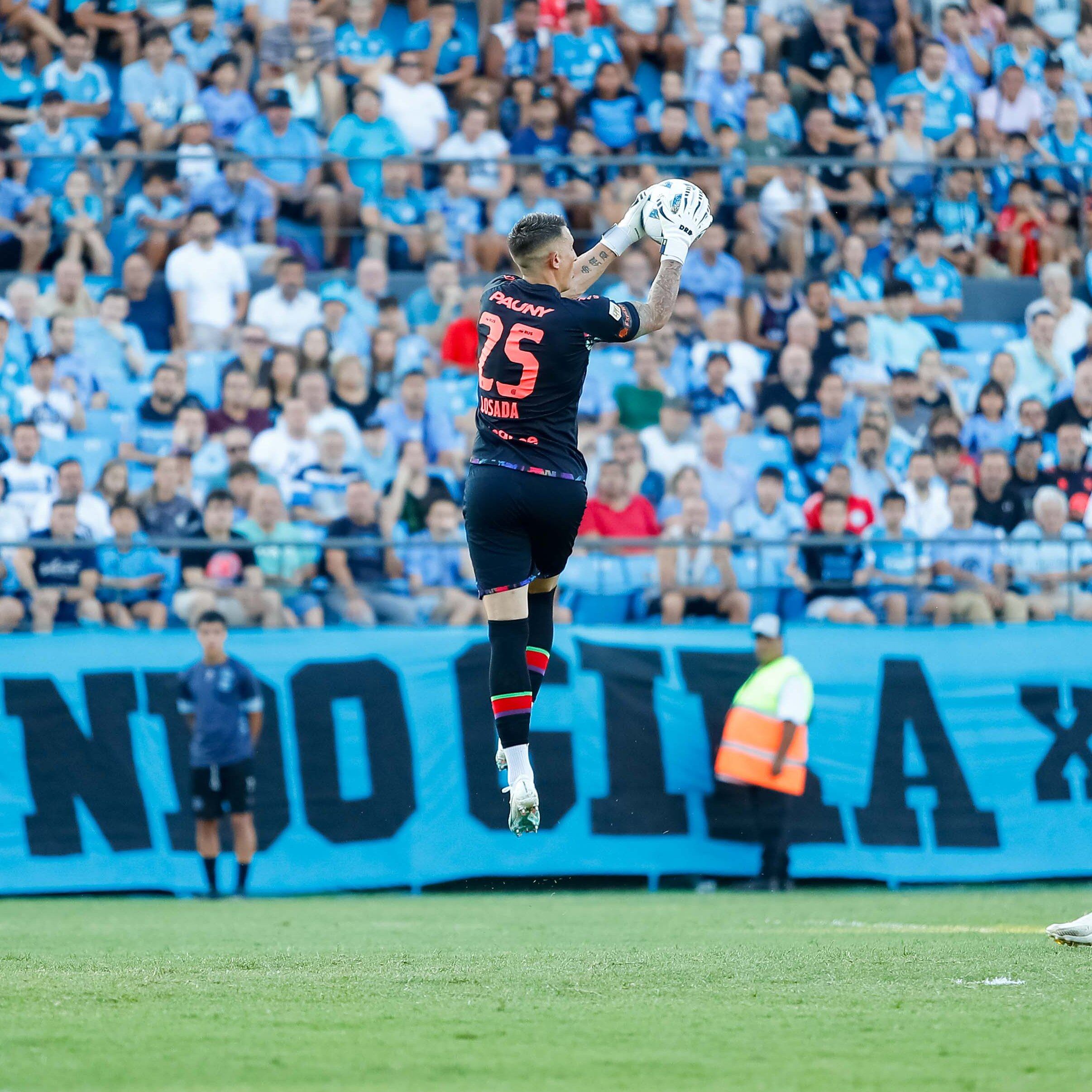 Nahuel Losada y el momento de desatención en la marca (Prensa Belgrano)