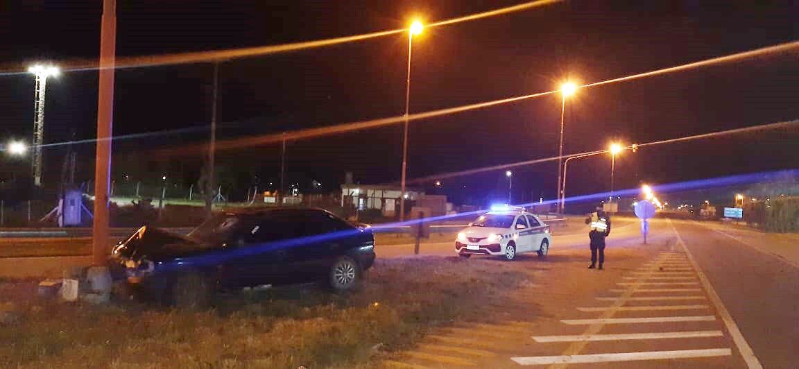 Falleció un hombre al impactar contra una columna en la ruta 3 y 228