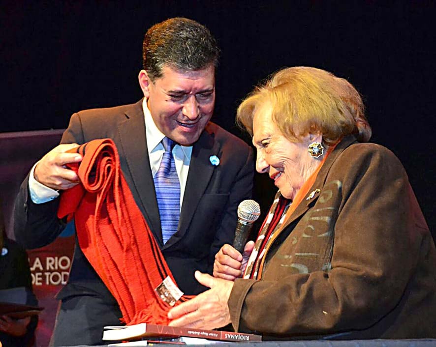 En 2018 las autoridades decidieron que la escuela Nº16 de Los Altos de Chilecito tenga el nombre de Teresa Cavero.