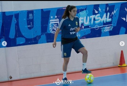 Una tucumana en la selección femenina de futsal.