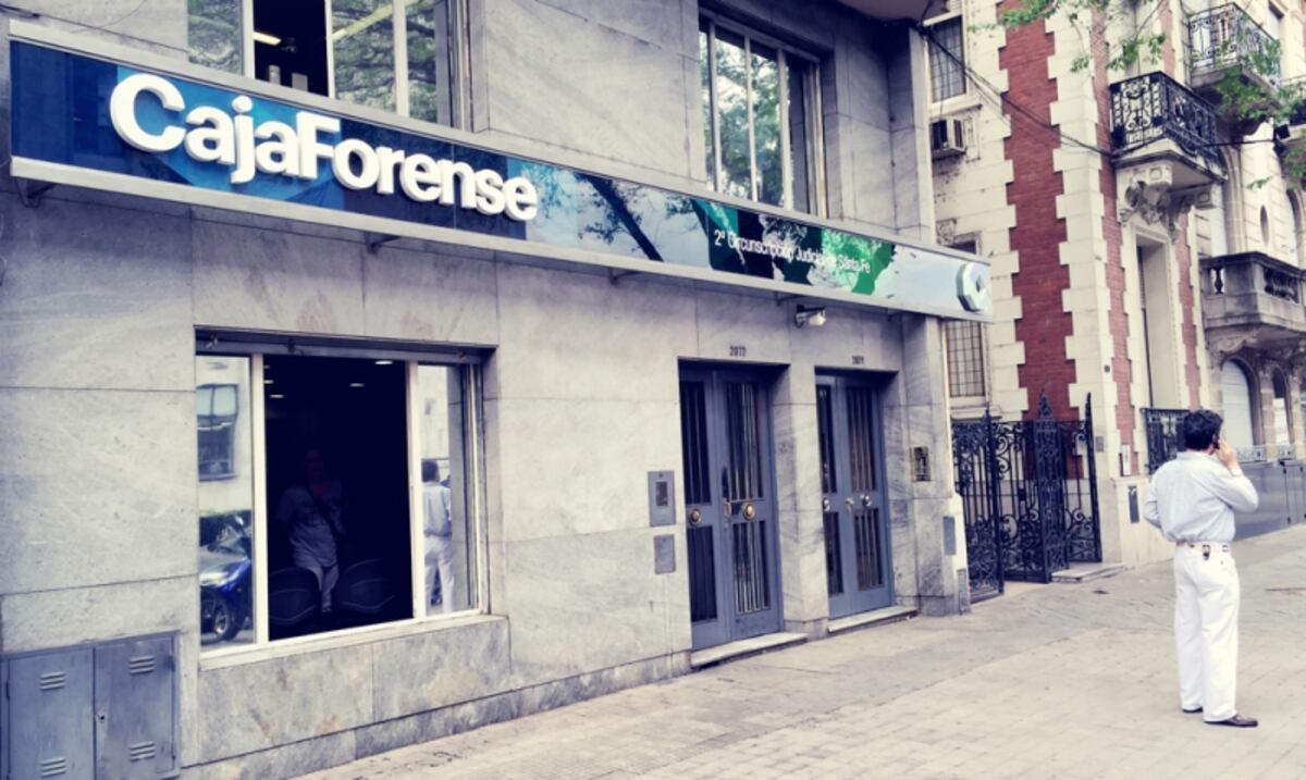 Abogados van a las urnas en el medio de denuncias por malos manejos económicos