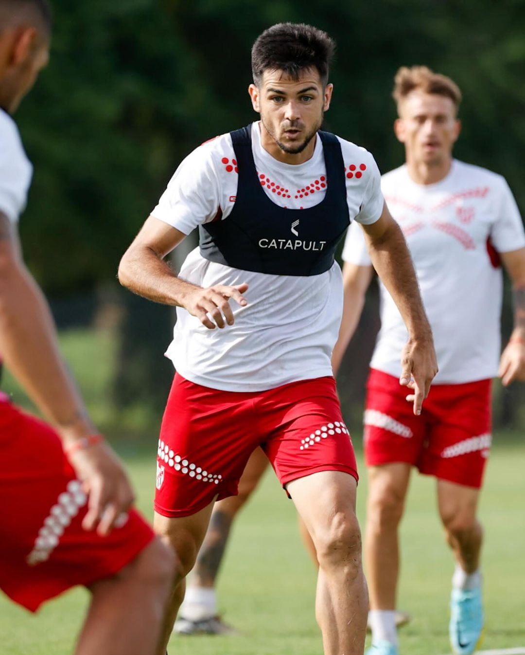 Roberto Bochi en una práctica de Instituto en el predio. (IACC).