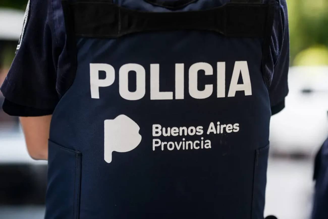 Un policía mató a un presunto delincuente de 14 años e hirió a otro de 19.