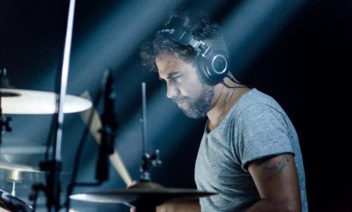 El baterista de Sabroso volvió a los escenarios con un fuerte apoyo del Tuta García