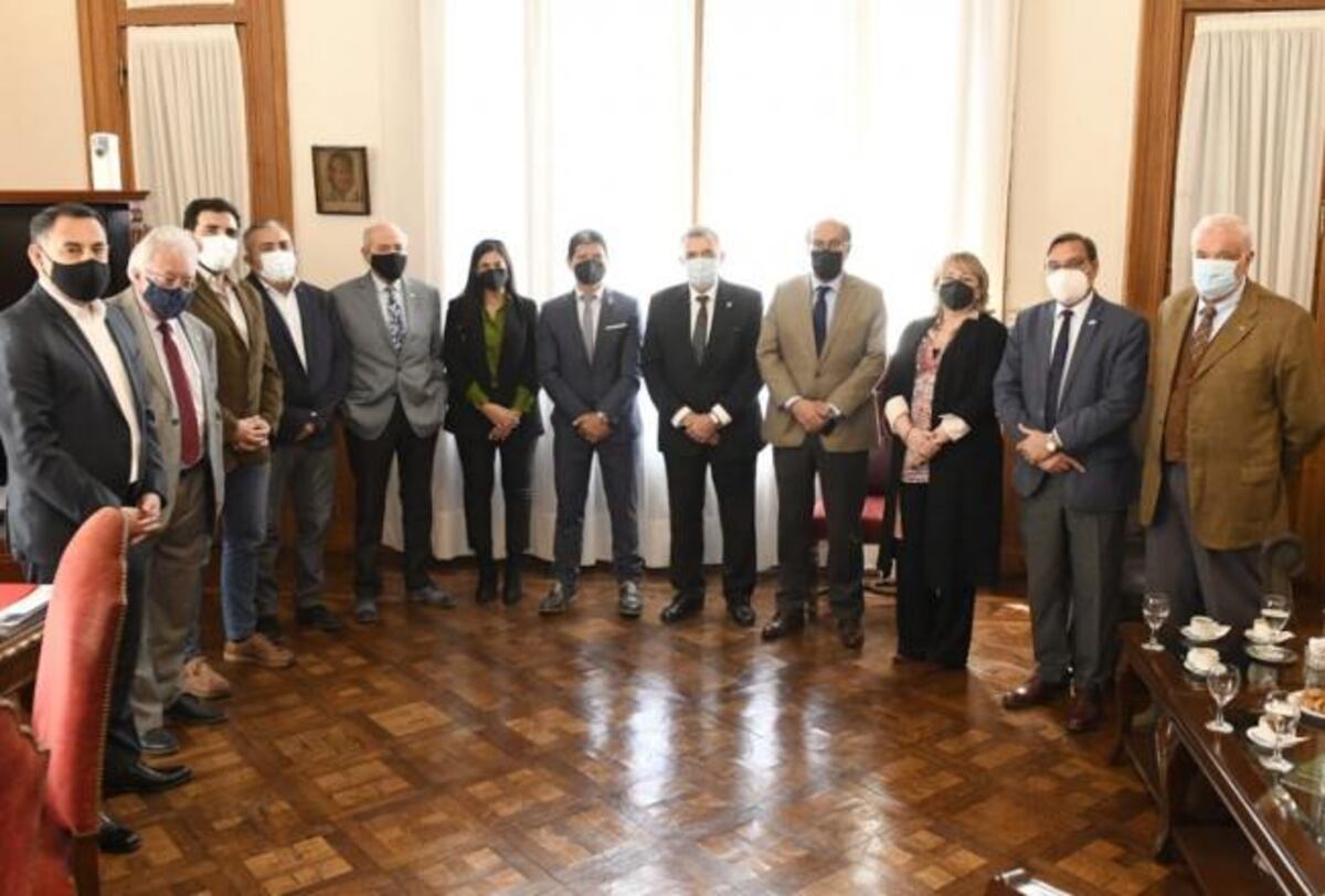 Economía: Jaldo se reunió con representantes del sector privado