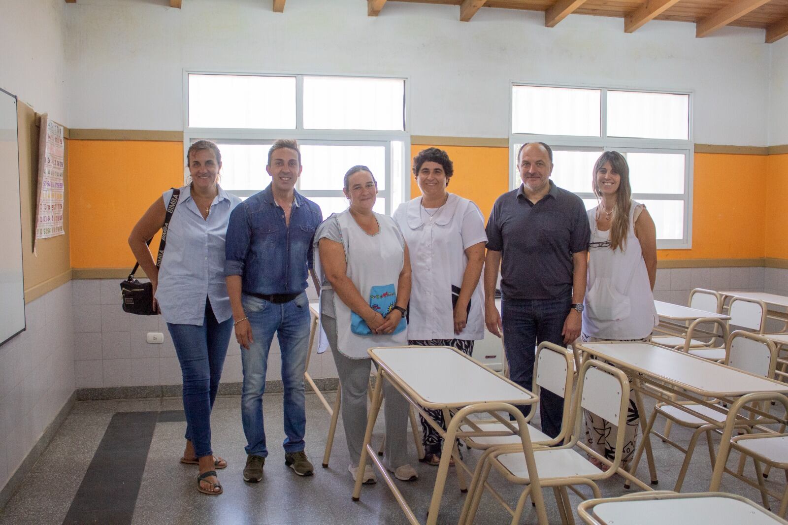 el Intendente Garate visitó escuelas del distrito