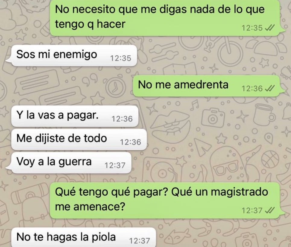 Imagen del chat publicado por la damnificada en su cuenta de Twitter.