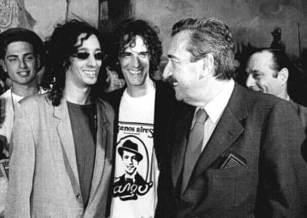 Luis A. Spinetta, Fito Páez y el Dr. Raúl Alfonsín, 1988.