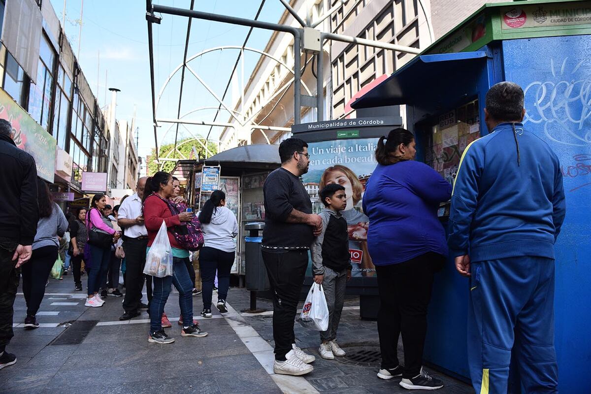 Córdoba da para todo: el bailarín que sorprendió a los vecinos en pleno centro