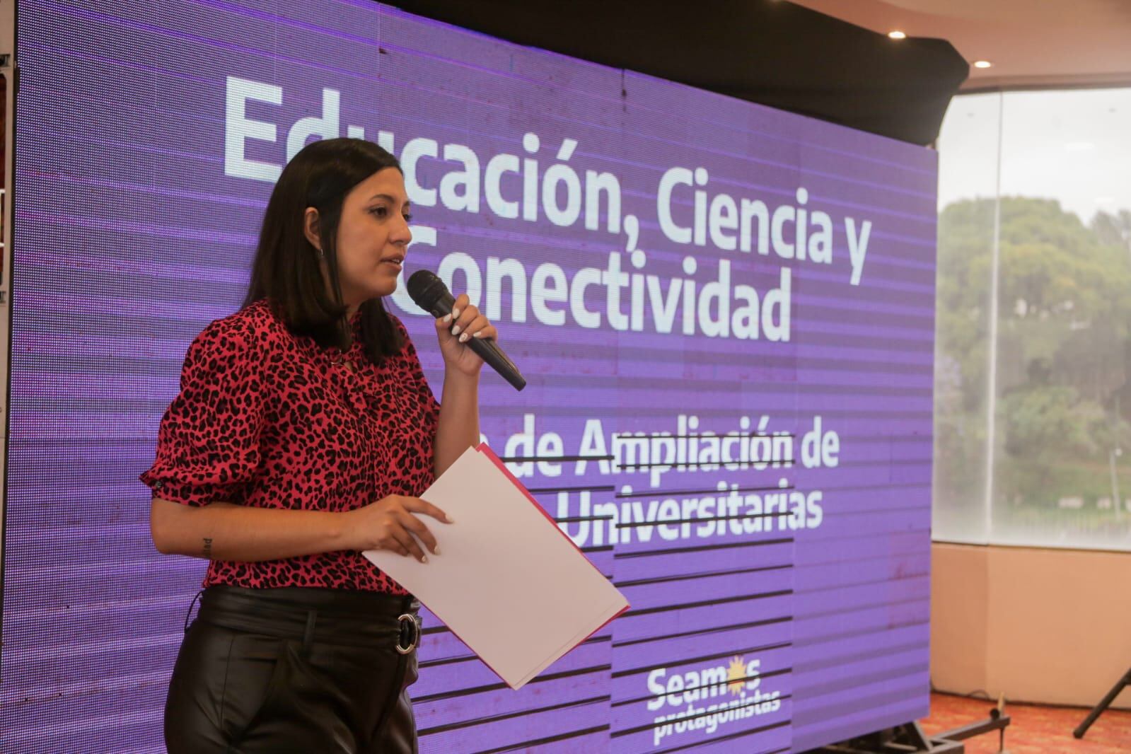 Leila Chaher presentó las propuestas que planea llevar al Congreso de la Nación.