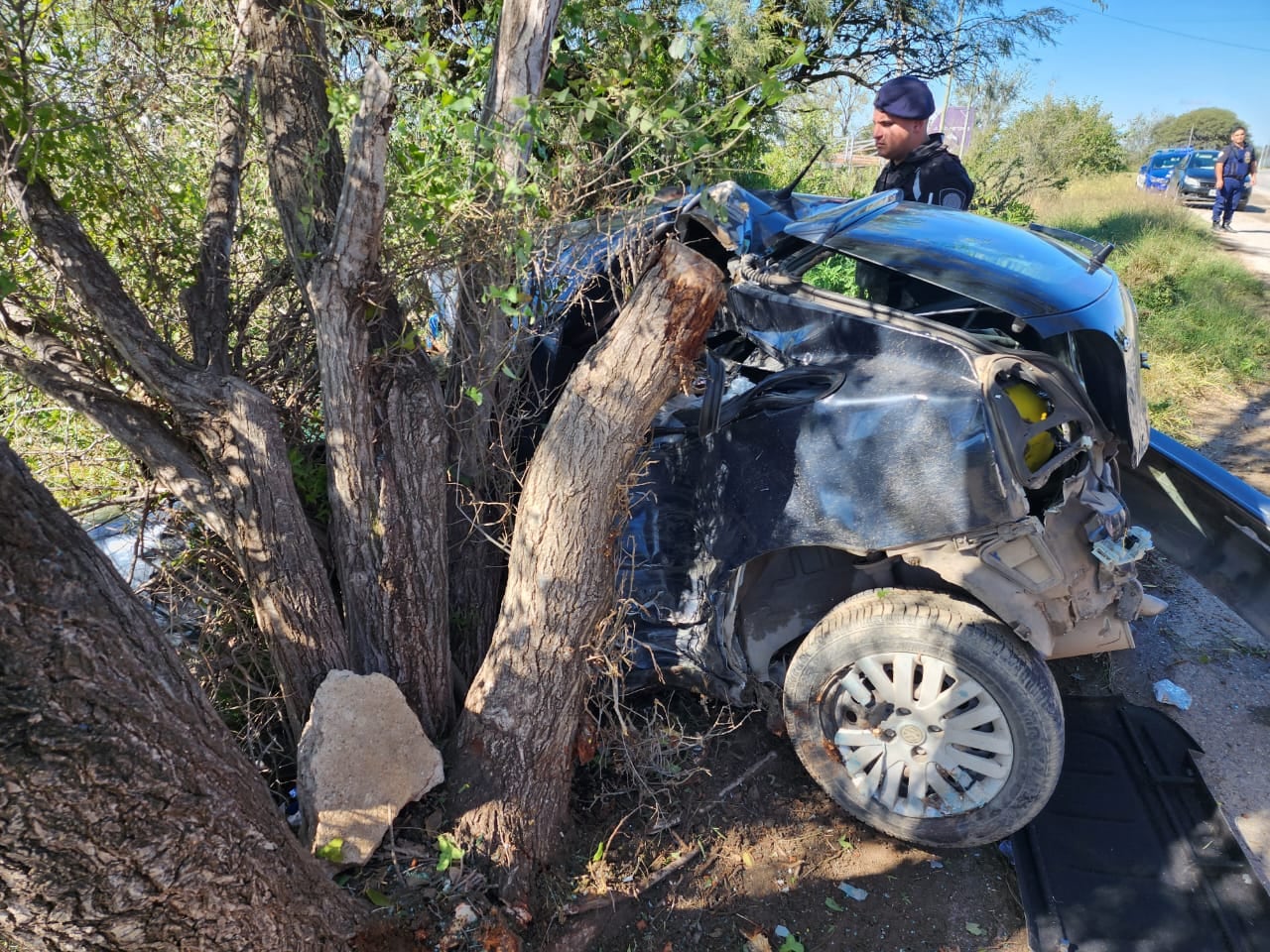 Terrible choque. (Policía)