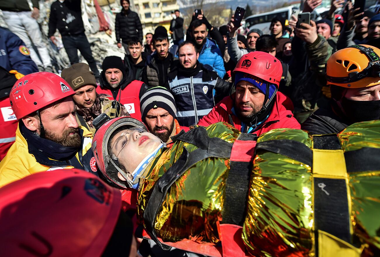 Trabajo de los rescatistas en el terremoto que afectó a Turquía y Siria. Fotos: AP