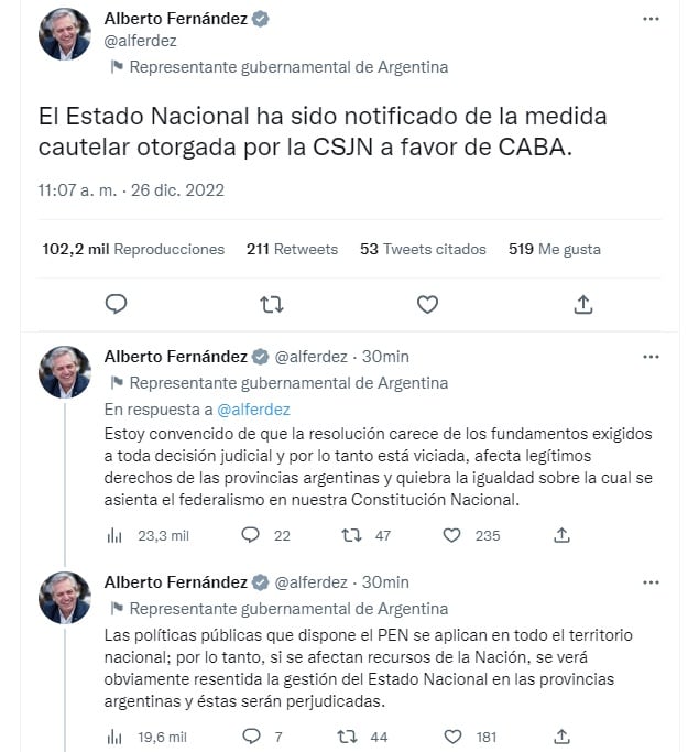 Los tuits de Alberto Fernández: finalmente acatará el fallo de la Corte (Twitter)