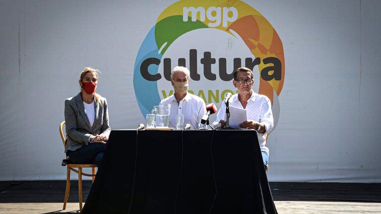 Mario Magrini, autor de la escultura en Mar del Plata