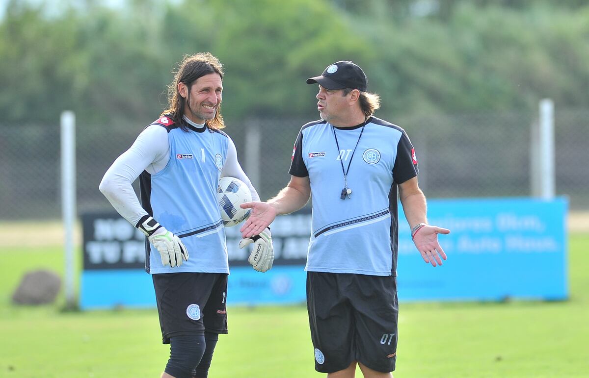 Belgrano oficializó el regreso de Olave, para acompañar a Zielinski en su continuidad como DT