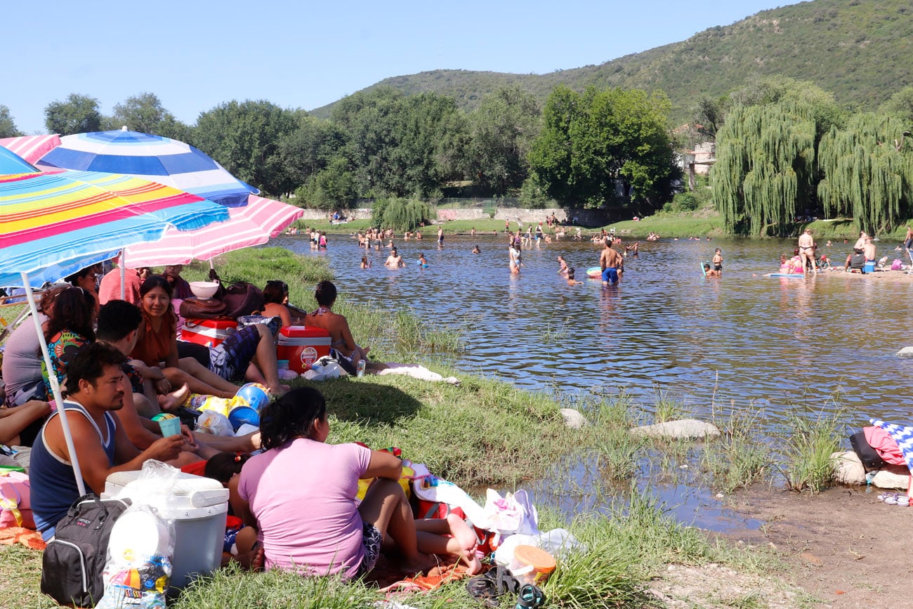 Playas de Oro, en el valle de Punilla es uno de los destinos más comunes para el turismo gasolero.  (La Voz)