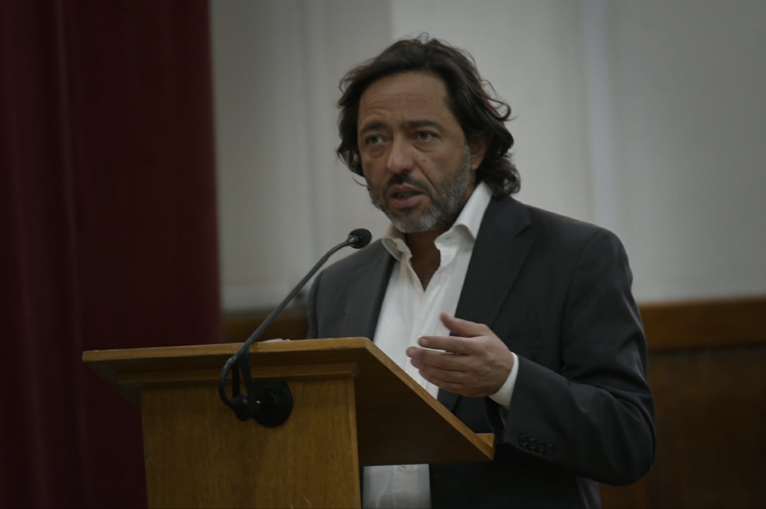 El fiscal Fernando Simón cuestionó duramente la ordenanza de Guaymallén que prohíbe elegir reinas. | Foto: Orlando Pelichotti.