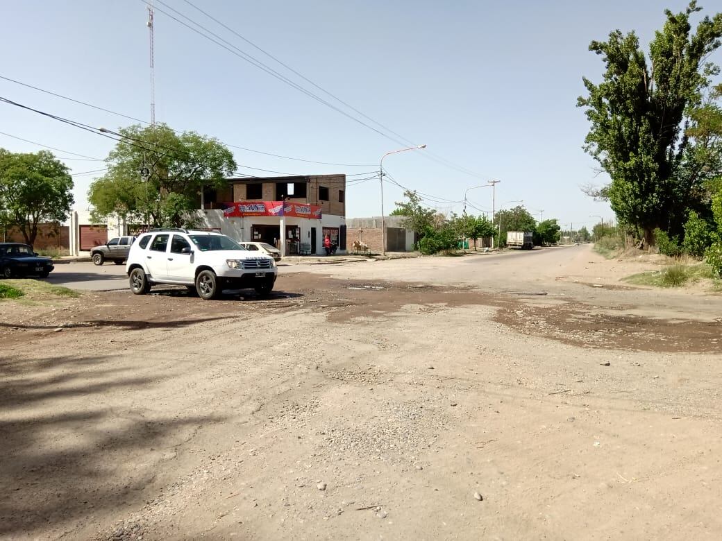 El Municipio iniciará la repavimentación de Callao y Adolfo Calle que están literalmente destruidas. 