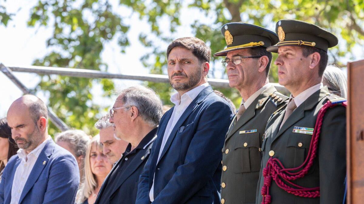 Pobreza del 52,9 % en Argentina: Maximiliano Pullaro busca el “camino productivo”