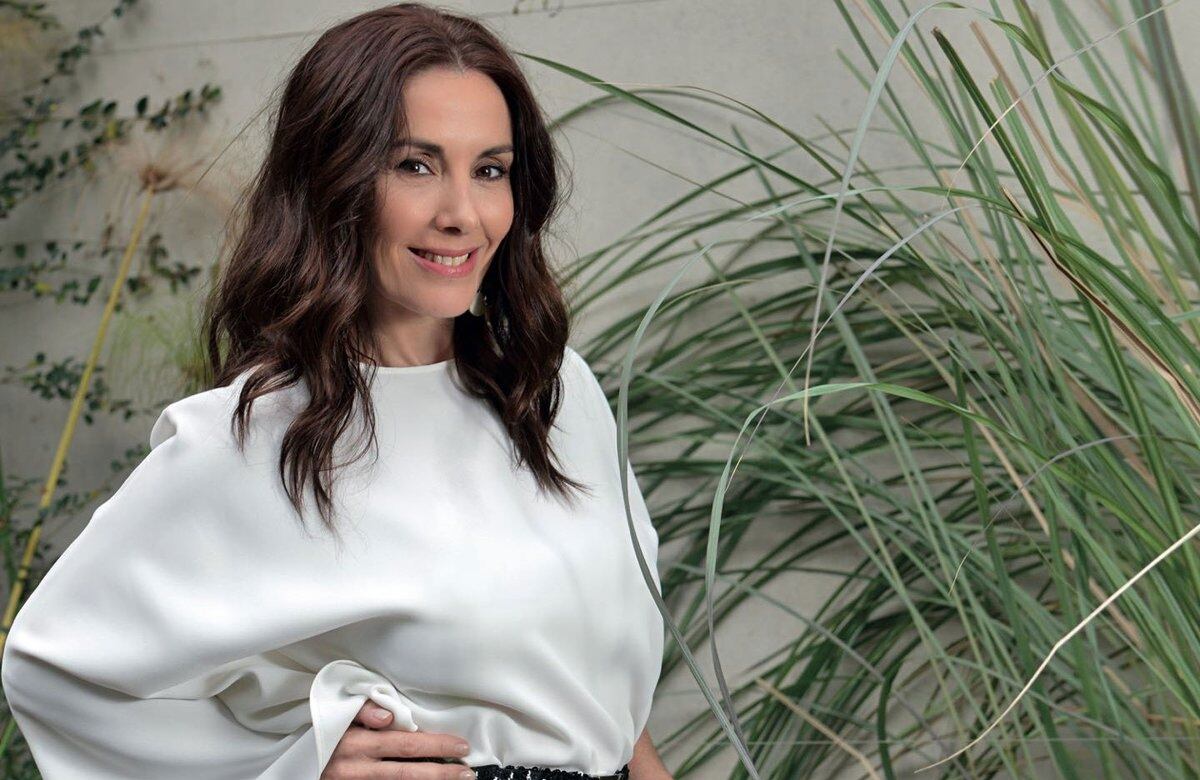 Viviana Saccone tomó sol sin corpiño y en microbikini: “Soy una mujer que se ama”