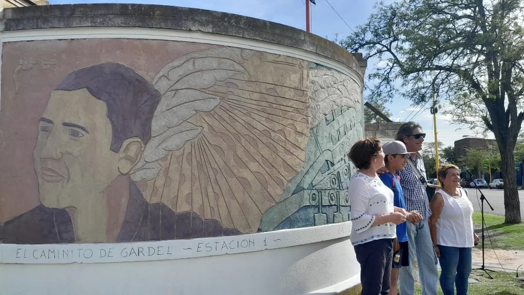 Quedó inaugurado el "Caminito de Gardel" en el Centro Cultural La Estación