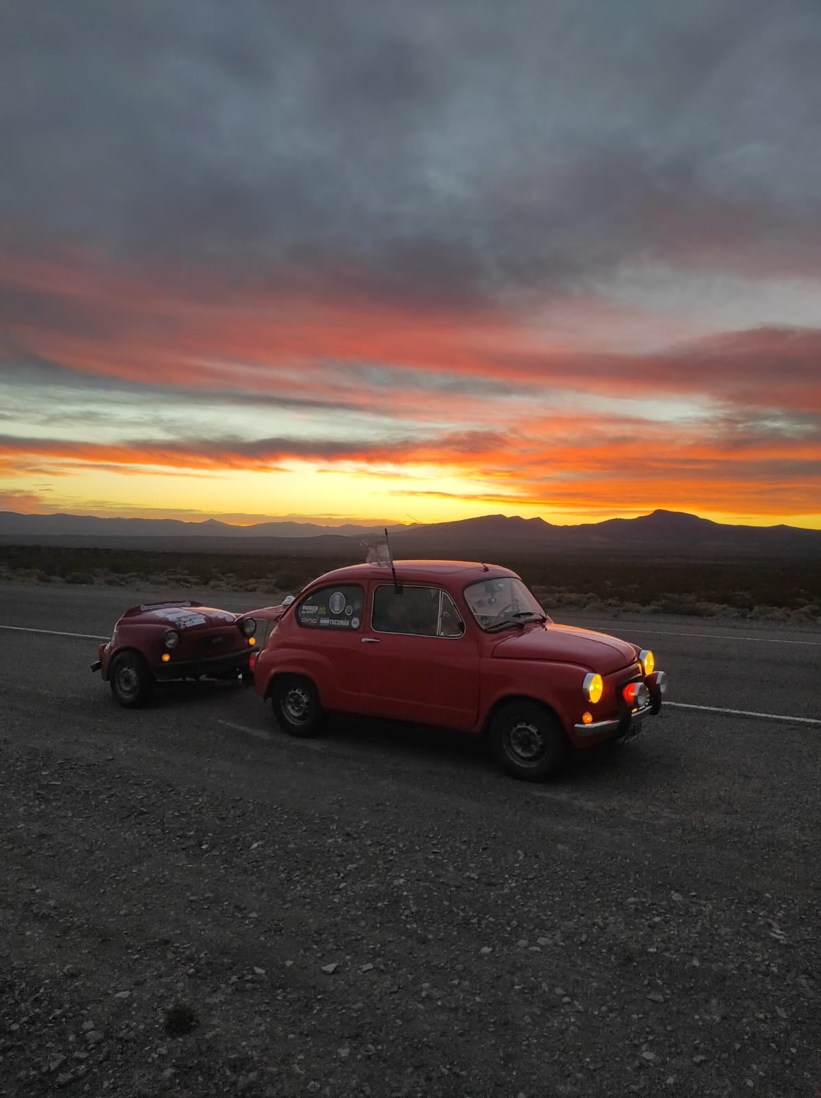 Su Fiat 600 del 79`, que ellos bautizaron como "Coco".