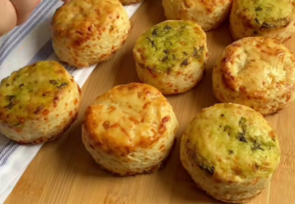 Cómo hacer scones de queso saborizados: receta fácil, ideal para la merienda