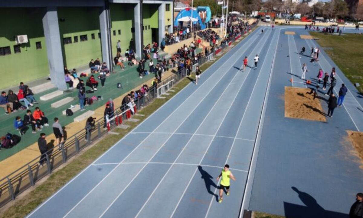 Colón obtuvo el primer puesto en atletismo en las finales provinciales de los Juegos Evita 2022
