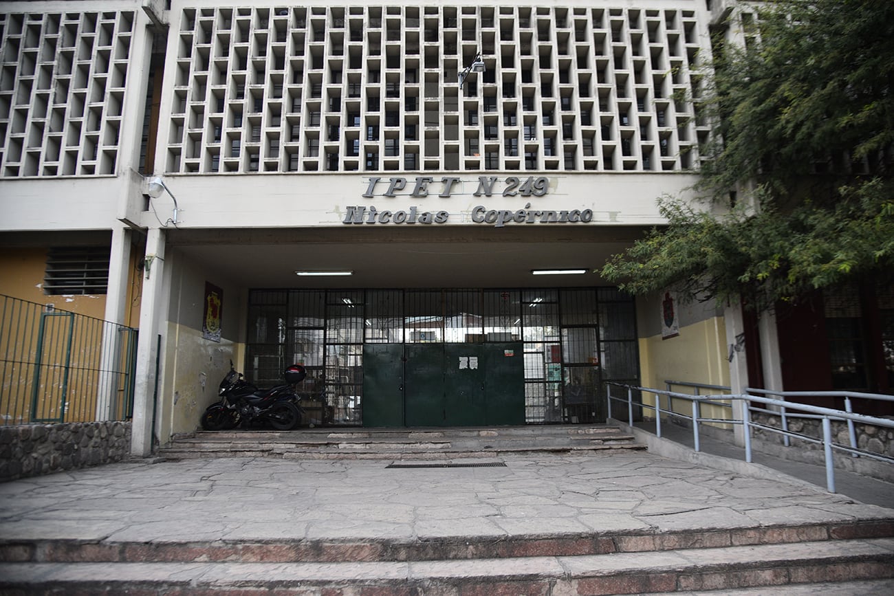 Un violento hecho tuvo lugar en el colegio Nicolás Copérnico de Córdoba.