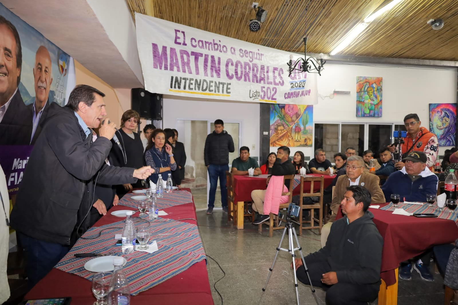 "Nos ponemos frente a los problemas y los resolvemos" con la consigna de un "Estado presente que está al lado de la gente", resaltó Carlos Sadir en Humahuaca.