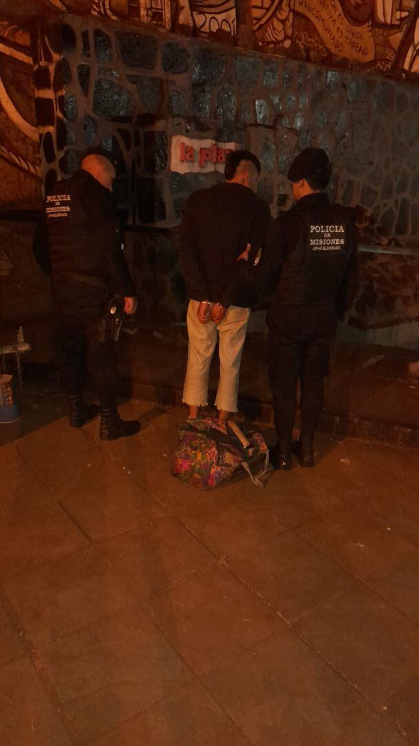 Operativos de seguridad dejan un saldo de siete detenidos y varios objetos recuperados.