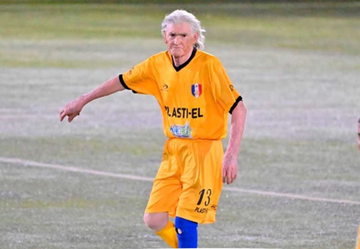 “La receta es la familia”: la historia del cordobés que tiene 84 años y juega al fútbol