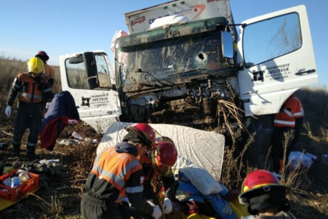 Daireaux. Denuncian que un camionero murió tras esquivar un piquete.