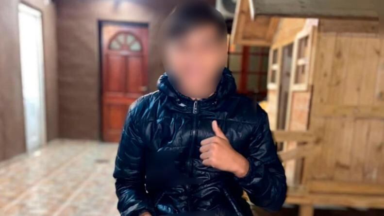 Lázaro, el adolescente de 13 años atacado brutalmente por una patota en la Plaza Jerónimo del Barco. (ElDoce.tv)