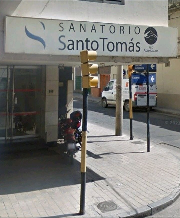 El sujeto fue trasladado al Sanatorio Santo Tomás.