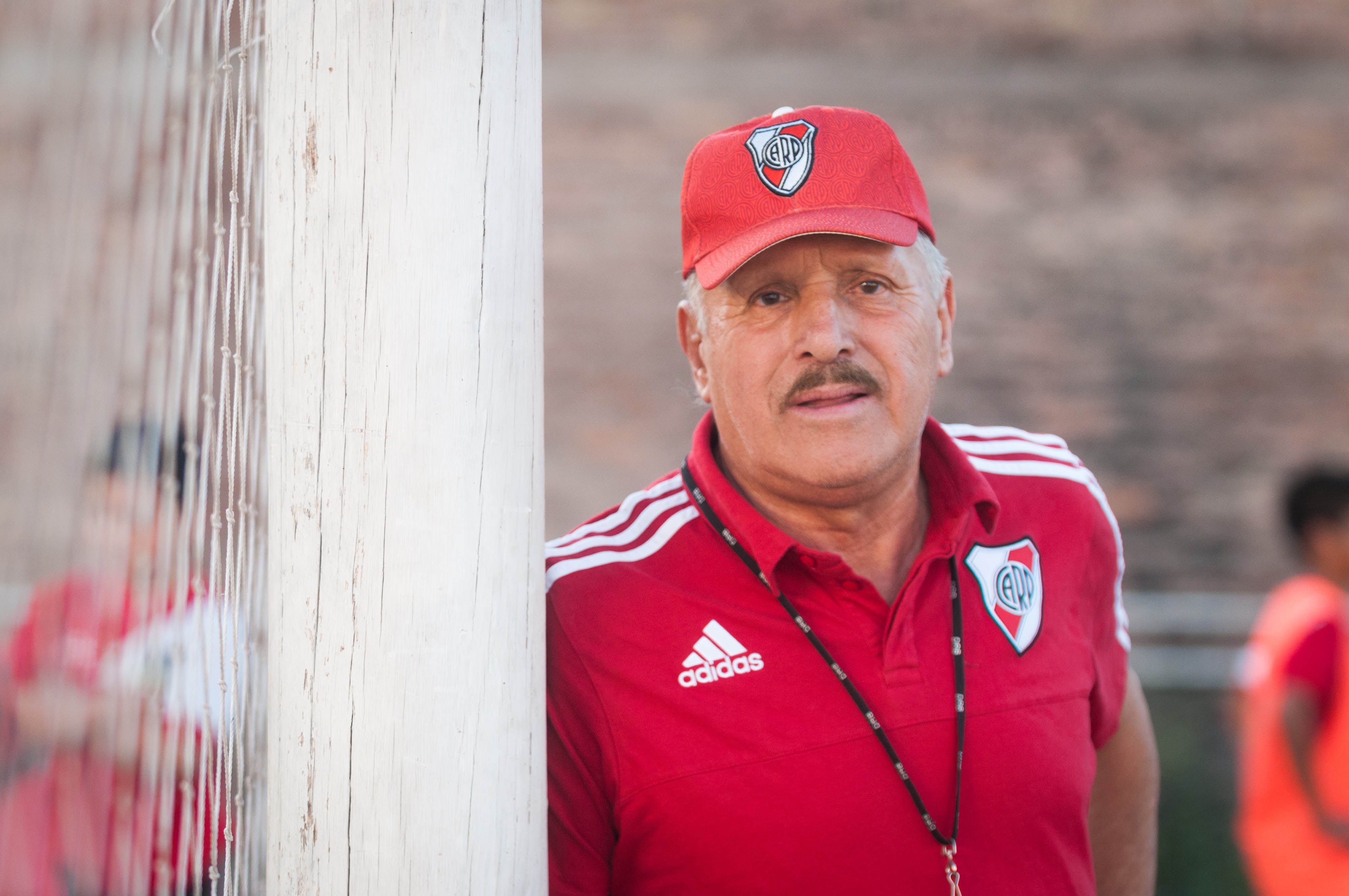 Mendoza 22 de noviembre 2017 Deportes Fútbol
Leopoldo Jacinto Luque y su escuela de fútbol viajan a Buenos Aires a jugar con equipos de las inferiores de River 
Foto: Ignacio Blanco/ Los Andes