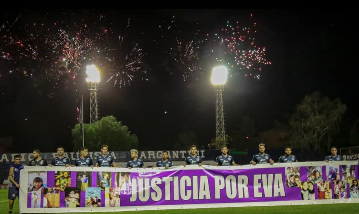 Sancionaron a Independiente Rivadavia por hacer explotar pirotecnia