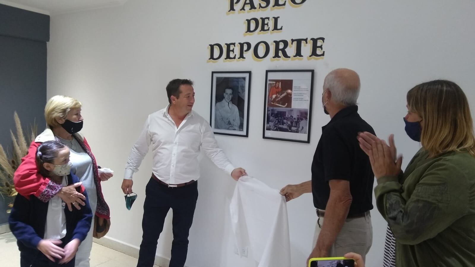 Roberto Carrin ya forma parte del Paseo de Deporte