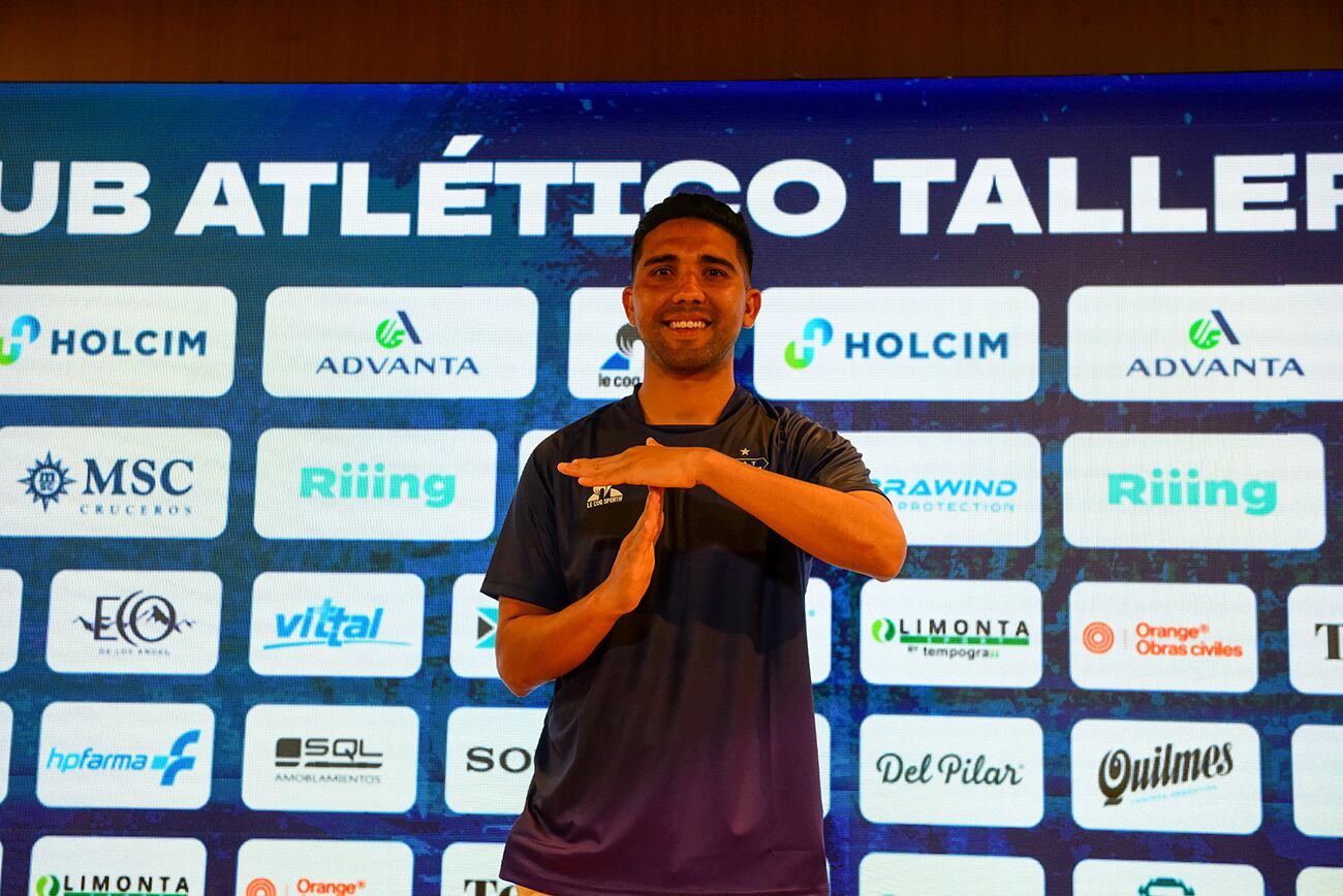 Presentación de Emanuel  "Bebelo" Reynoso en Talleres.
Foto: César Heredia / La Voz