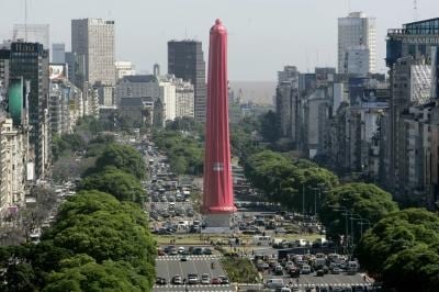 Las distintas intervencioens artísticas del Obelisco a lo largo de su historia