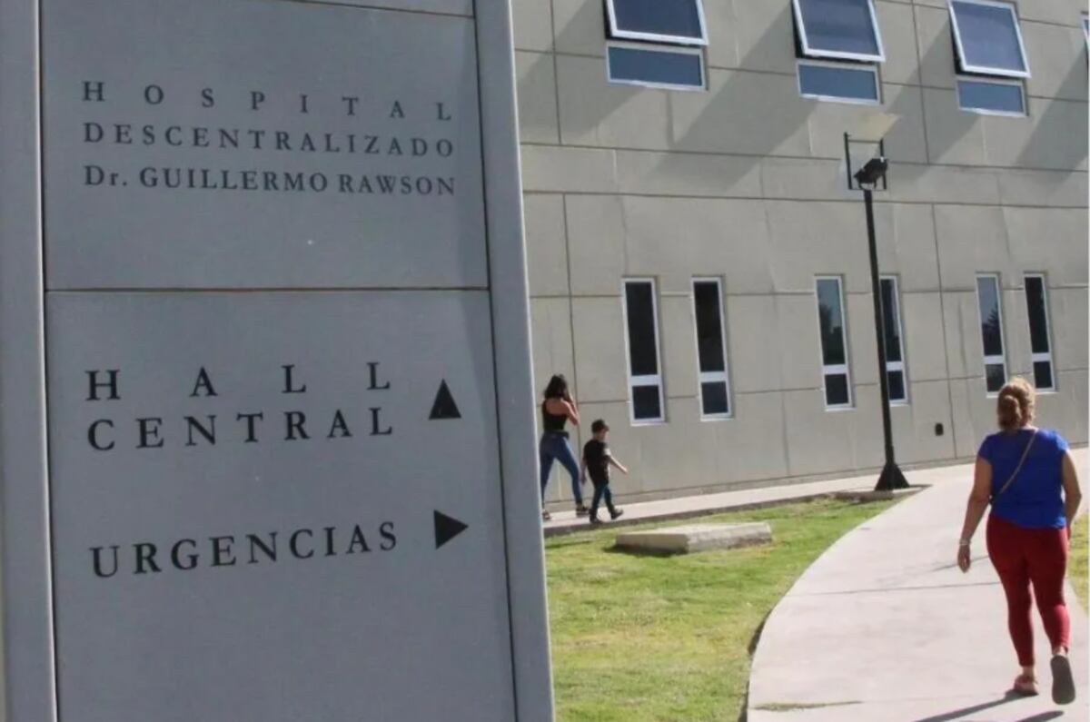 El alumno sanjuanino que contrajo meningitis se encuentra inconsciente