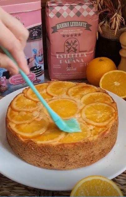 Torta invertida de naranja: una opción diferente para salir del clásico bizcochuelo