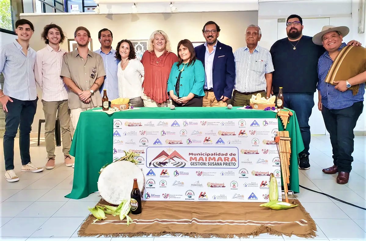 En una conferencia de prensa fue presentado el 46.to Festival del Choclo y del Folklore, encuentro tradicional que tiene como escenario el colorido de los cerros del pueblo quebradeño de Maimará.